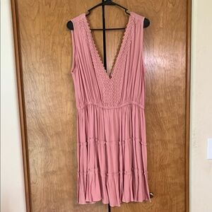 Elegant Pink Sleeveless Dress